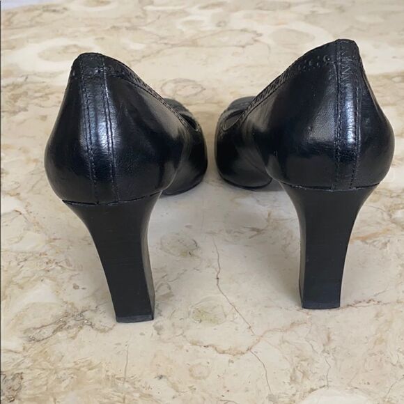Franco Sarto Black Leather Pumps - Picture 4 of 10